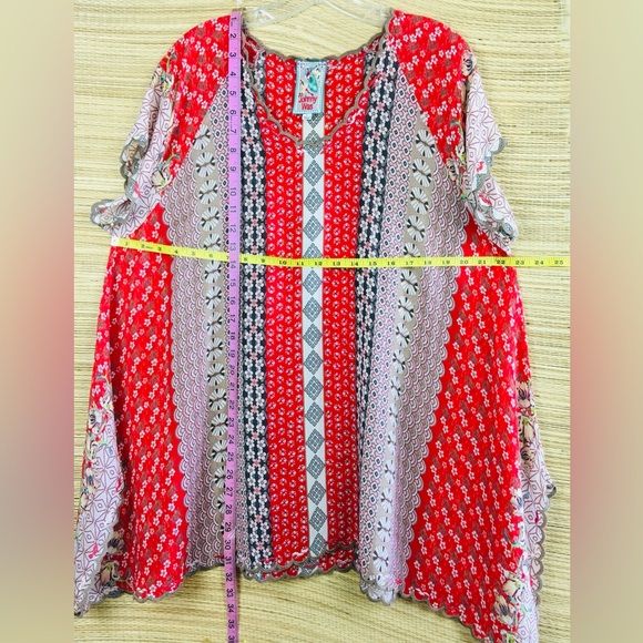Johnny Was Embroidered Floral Print Boho Tunic Top – 100% Rayon Red & Gray Sz L - Picture 13 of 13